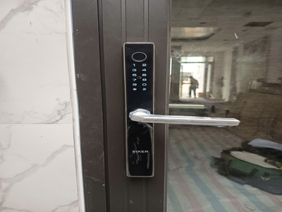 Mở cửa thông minh chỉ với 1 chạm – Trải nghiệm Siker KTS151 ngay hôm nay!