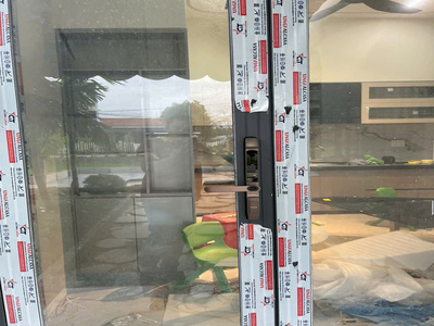 Khóa vân tay Siker lắp cho cửa nhôm Xingfa Cầu Thịnh hệ 55 giải pháp an ninh hiện đại