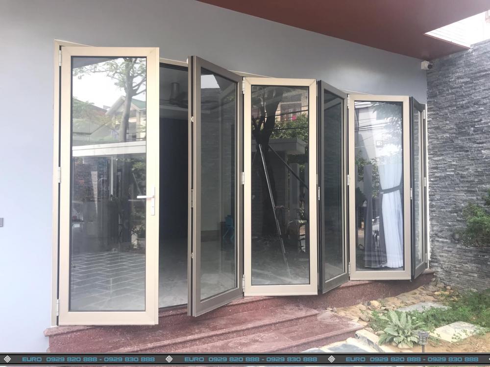 CỬA XẾP TRƯỢT GROBER MẠ ANODE TẠI SÀI GÒN CỬA XẾP TRƯỢT GROBER MẠ ANODE TẠI SÀI GÒN